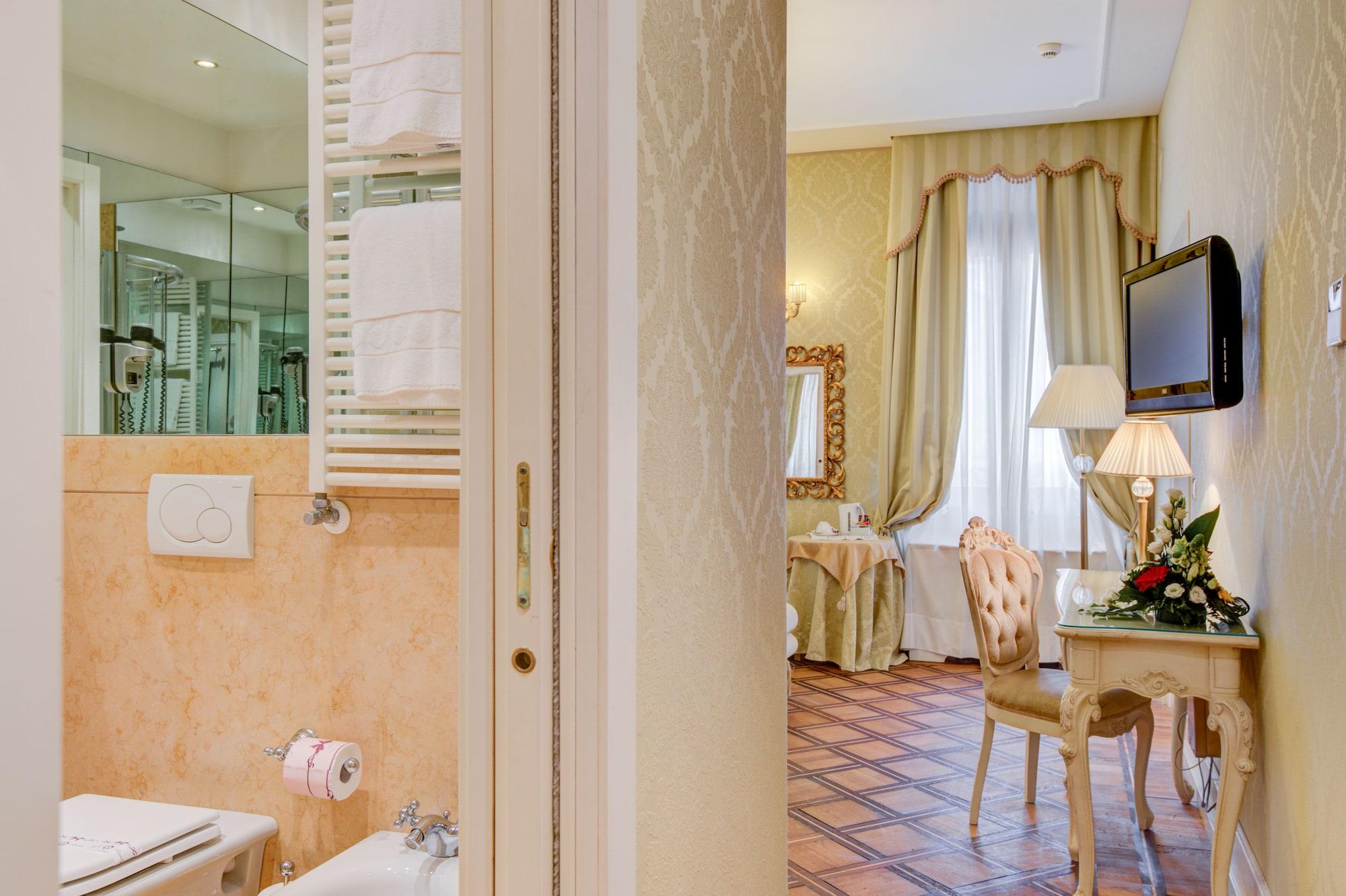 Hotel Al Duca Di Venezia Exteriör bild