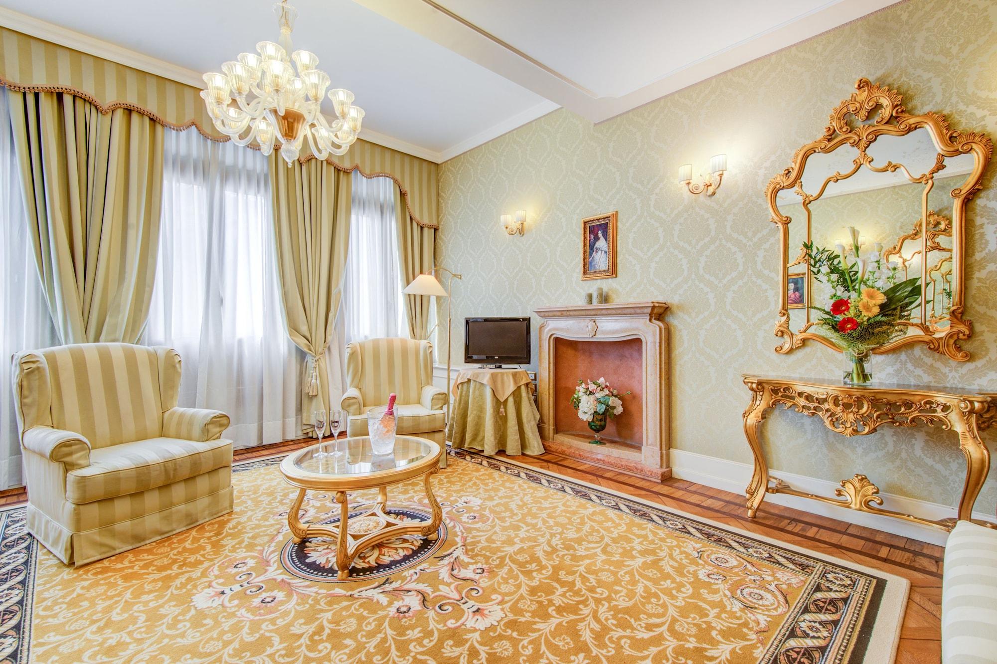 Hotel Al Duca Di Venezia Exteriör bild