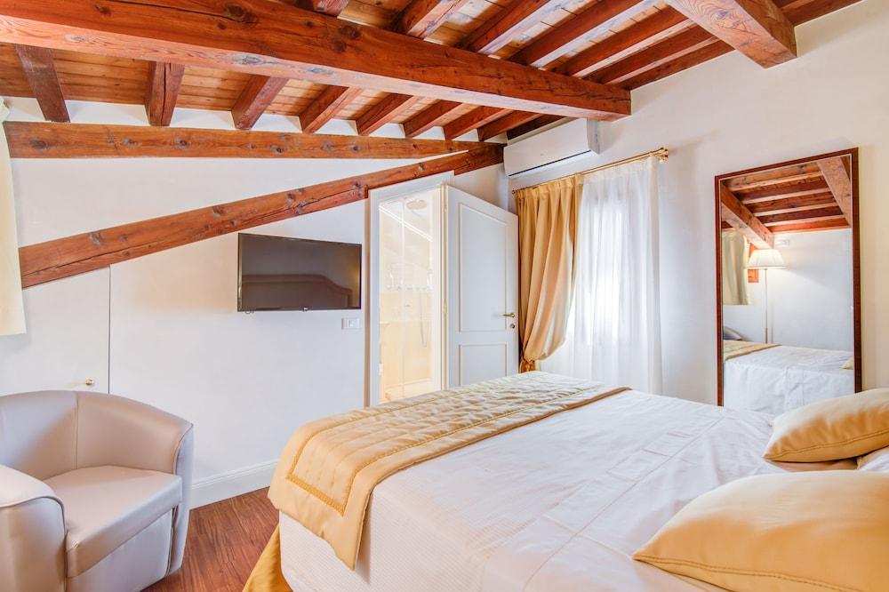 Hotel Al Duca Di Venezia Exteriör bild