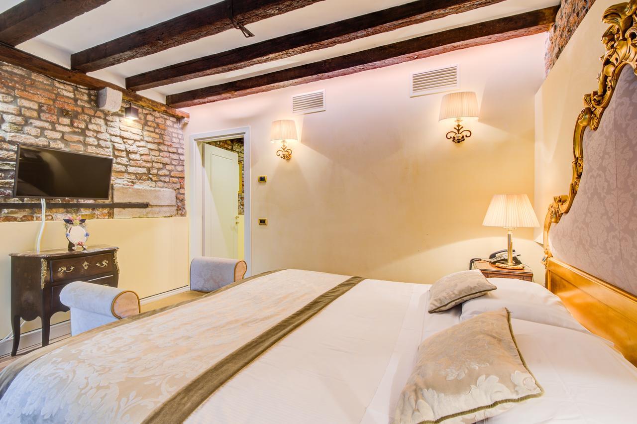 Hotel Al Duca Di Venezia Exteriör bild